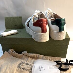 Gucci Women's White Sneakers with Red and Green Stripes